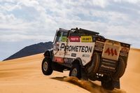 Van den Brink heeft P2 in Dakar in handen, Macík toont kracht en wint etappe