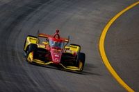 Palou stelt derde IndyCar-titel veilig na pech Power, Herta wint in Nashville