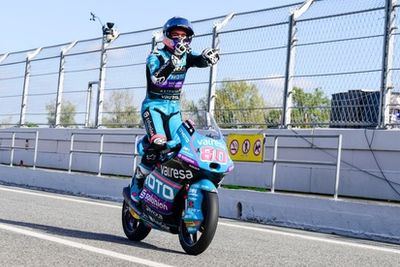 Alonso boekt veertiende Moto3-zege in Barcelona, P10 voor Veijer