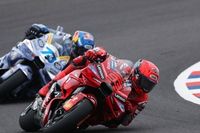 Marc Márquez verslaat Álex Márquez voor vierde dubbelzege op rij