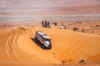 Macík dankt Van den Brink uitvoerig na elfde Dakar-etappe