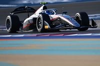 Aron wint F2-hoofdrace in Qatar na tijdstraf voor Bortoleto